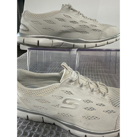 Skechers Sneakers Slip On Walking Shoes‎ Memory Foam White Silver Size 8 - Picture 4 of 6